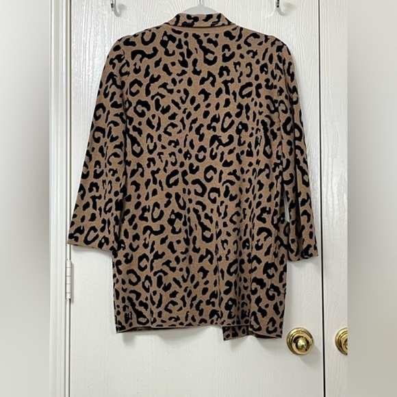 🟢 J. Crew Leopard Print 3/4 Sleeve Cardigan - Picture 2 of 13